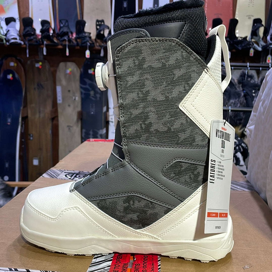 Snowboard Boots THIRTYTWO STW Double Boa, Womens- White Camo 2024