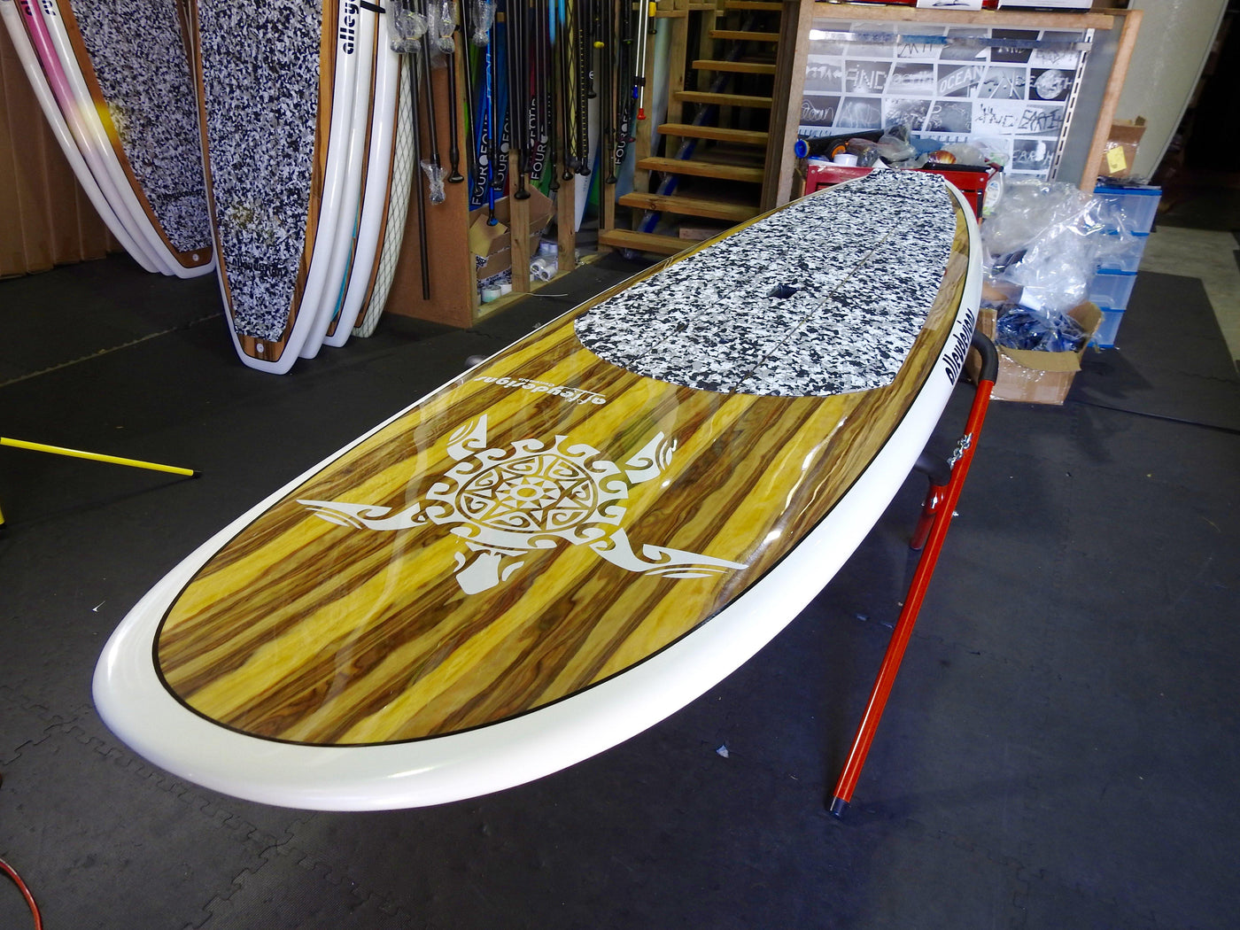 10' x 32" Timber White Turtle Classic Alleydesigns SUP 9KG - Alleydesigns  Pty Ltd                                             ABN: 44165571264