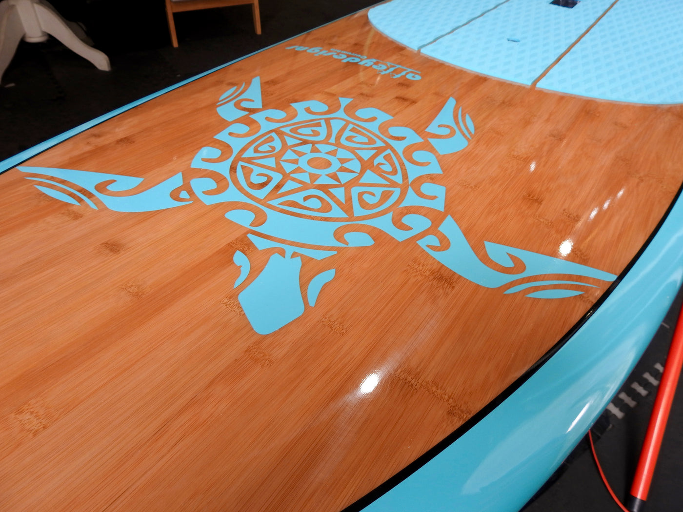 9'6" x 31" Bamboo Deck Teal Turtle Performance Alleydesigns SUP 8kg - Alleydesigns  Pty Ltd                                             ABN: 44165571264