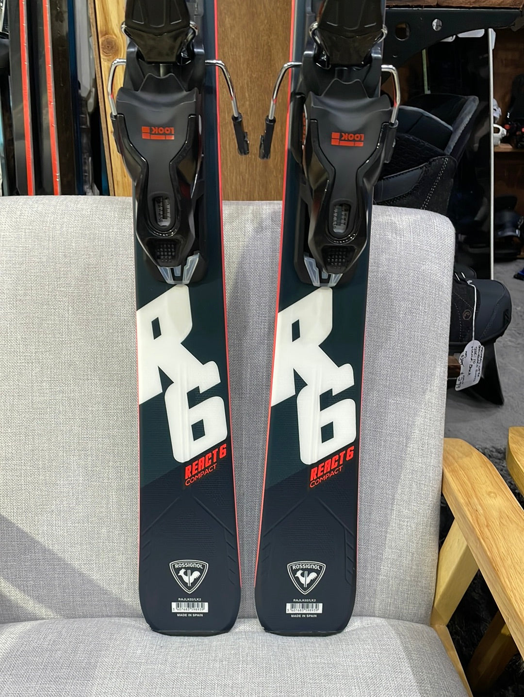 Skis Rossignol On Piste Skis React R6 Compact & Bindings