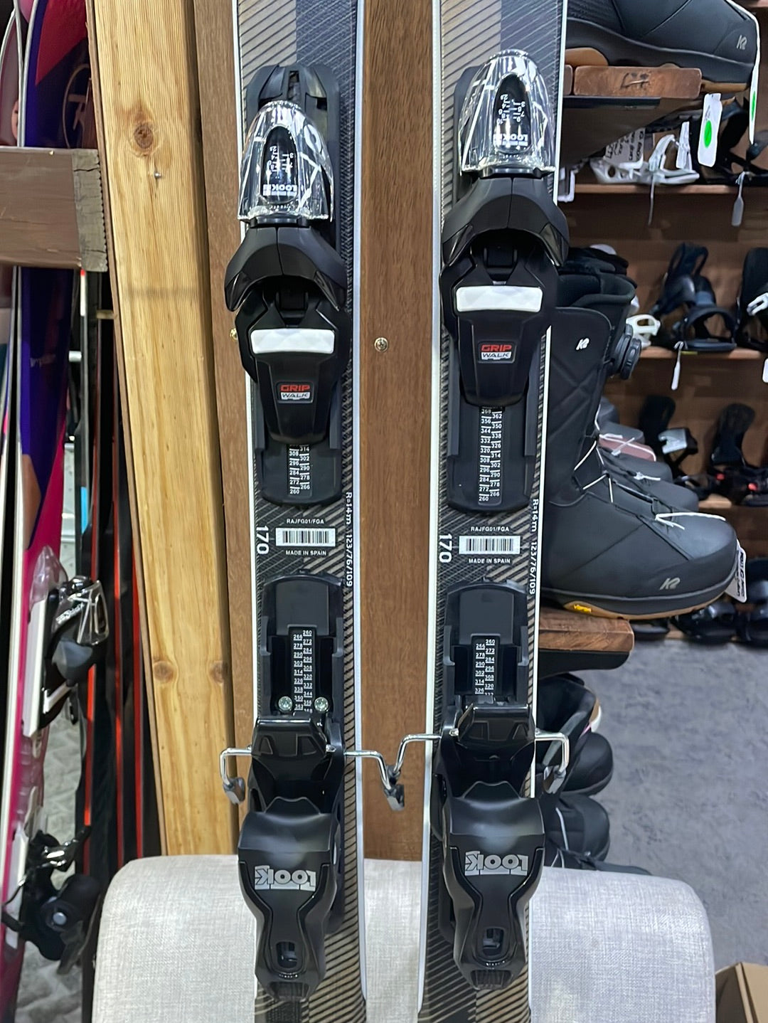 Skis Rossignol All Mountain Skis Experience 76CI Bindings