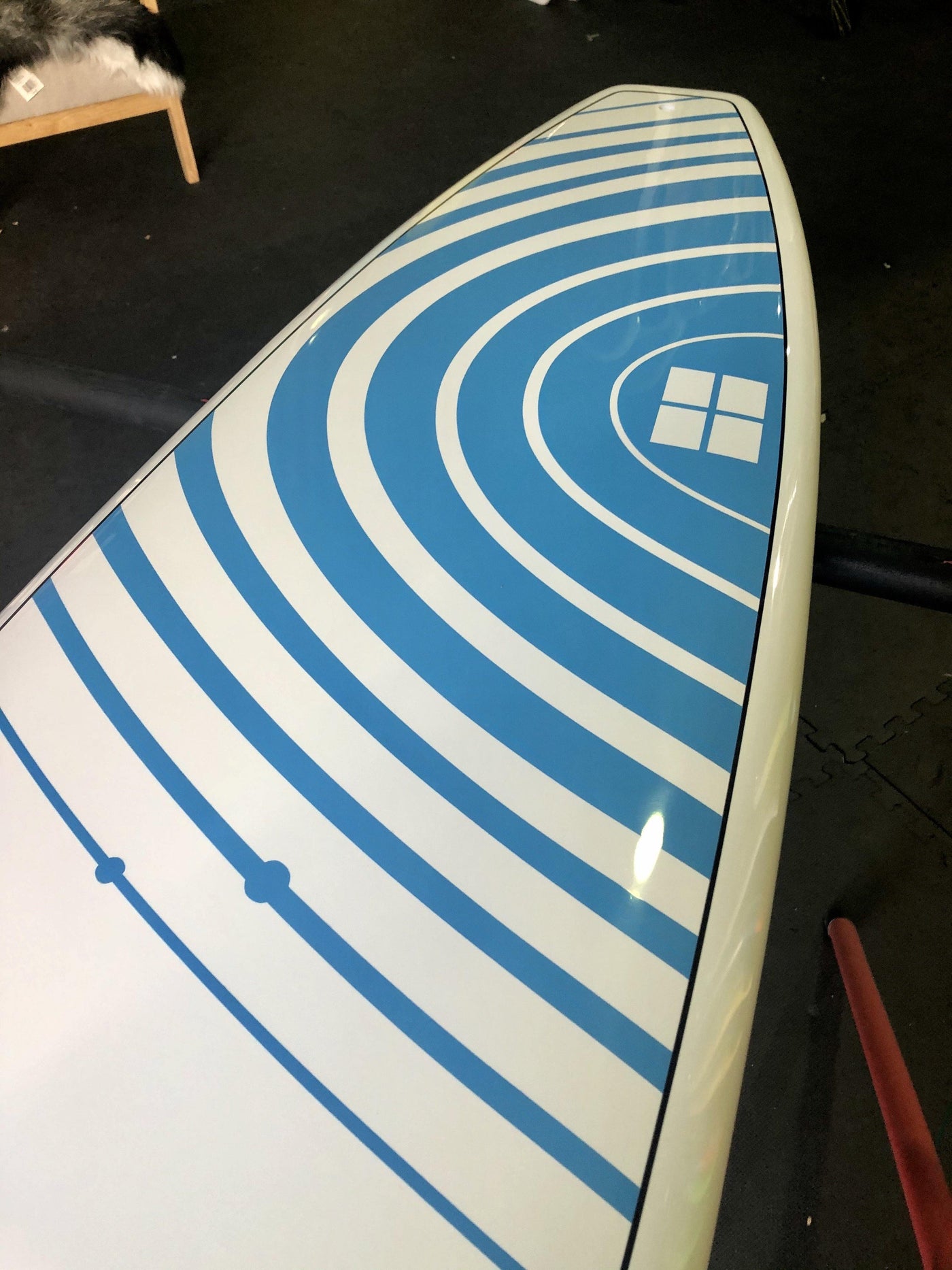 SURFBOARD 6'3" X 18"13/16 BLUE AND WHITE DESIGN - Alleydesigns  Pty Ltd                                             ABN: 44165571264